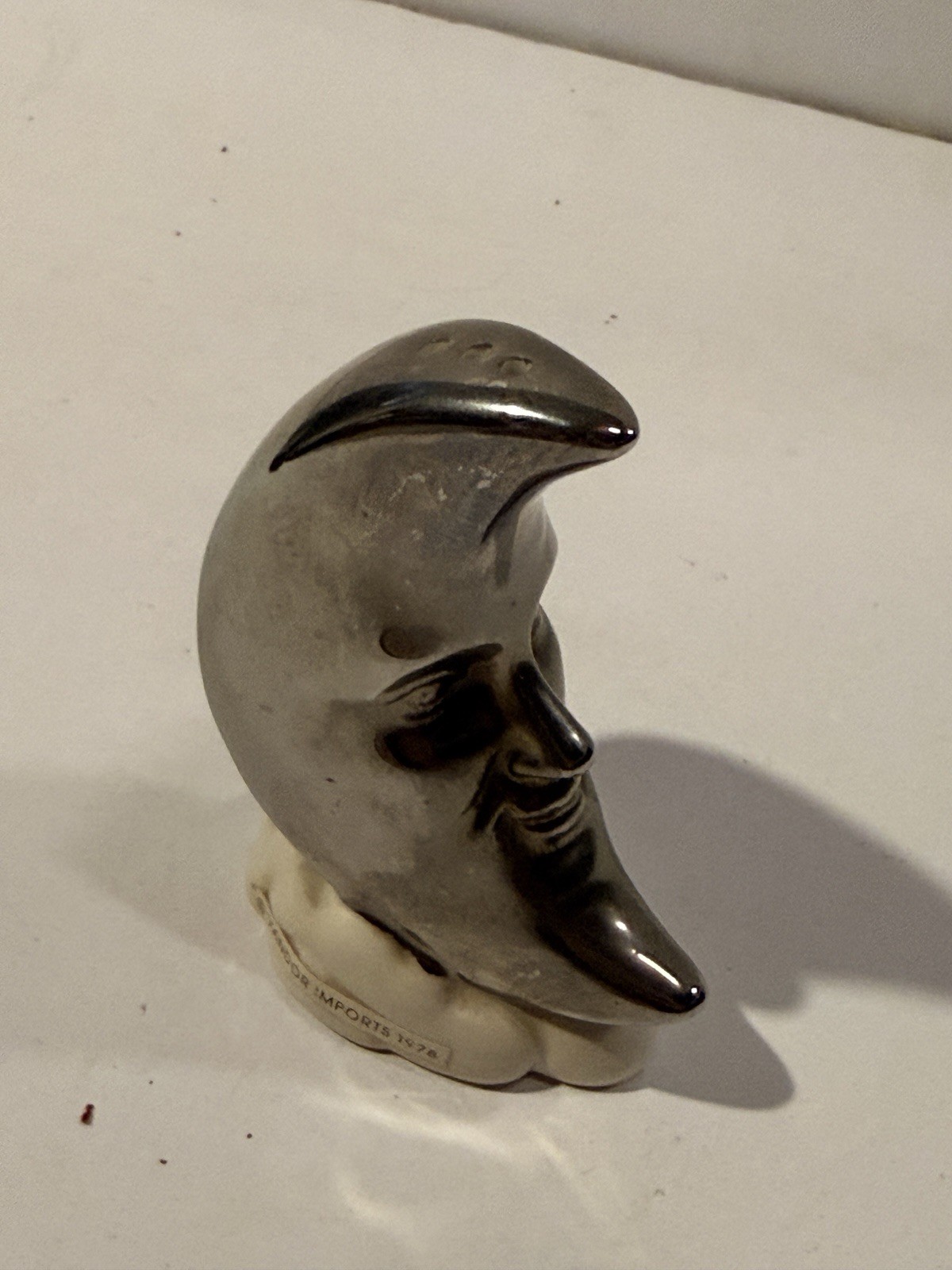 Vintage 1978 Vandor Imports Metallic Silver Crescent Moon Face Salt Shaker Vintage 1978 Vandor Imports Metallic Silver Crescent Moon Face Salt Shaker
