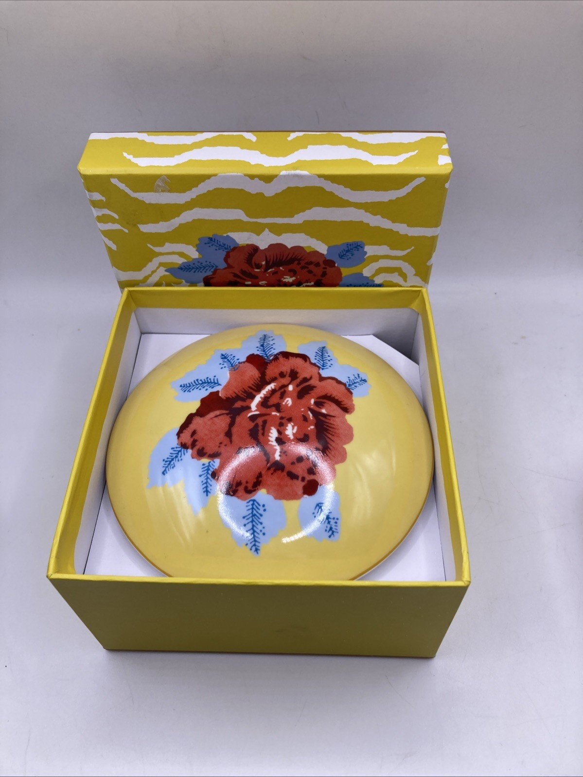 Lisa Corti Indian Tiger Porcelain Jewelry Trinket Box Yellow Floral 5” w Box
