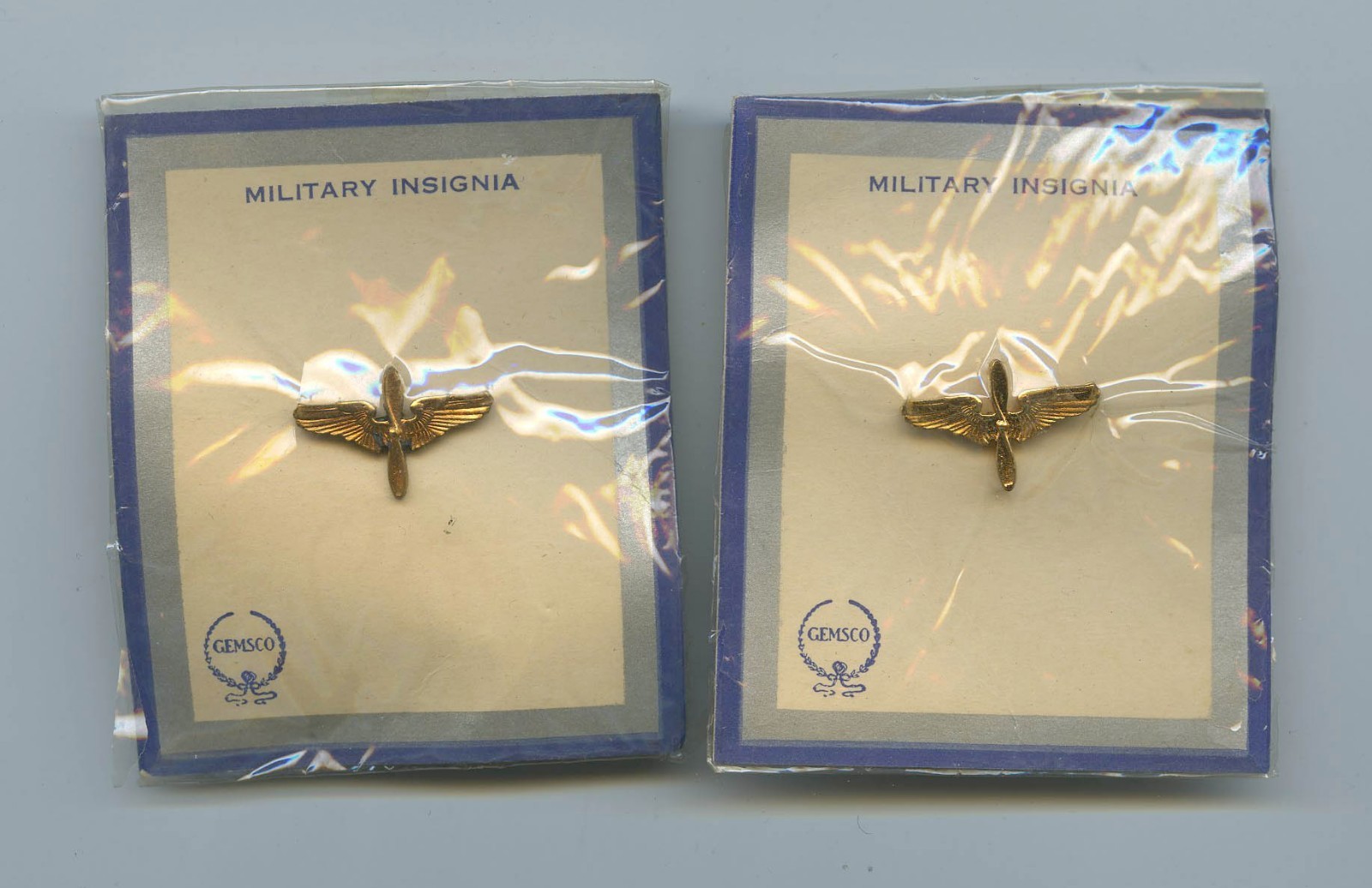 Screw Back WWII U.S. ARMY AIR CORPS Cadet Insignia on Maker Cards (Two Pairs) Screw Back WWII U.S. ARMY AIR CORPS Cadet Insignia on Maker Cards (Two Pairs)