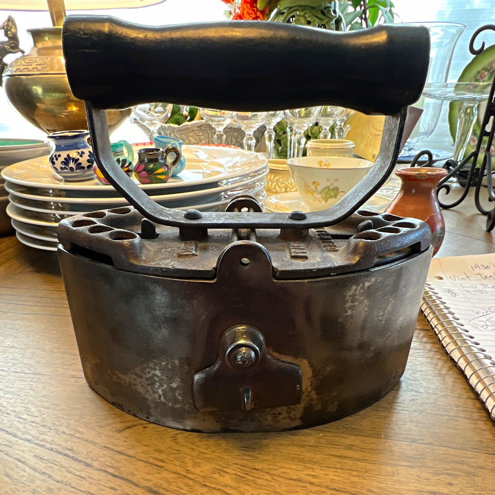 Antique Charcoal Burning Cast Iron Black SAD iron, patented 1914-1916 Antique Charcoal Burning Cast Iron Black SAD iron, patented 1914-1916