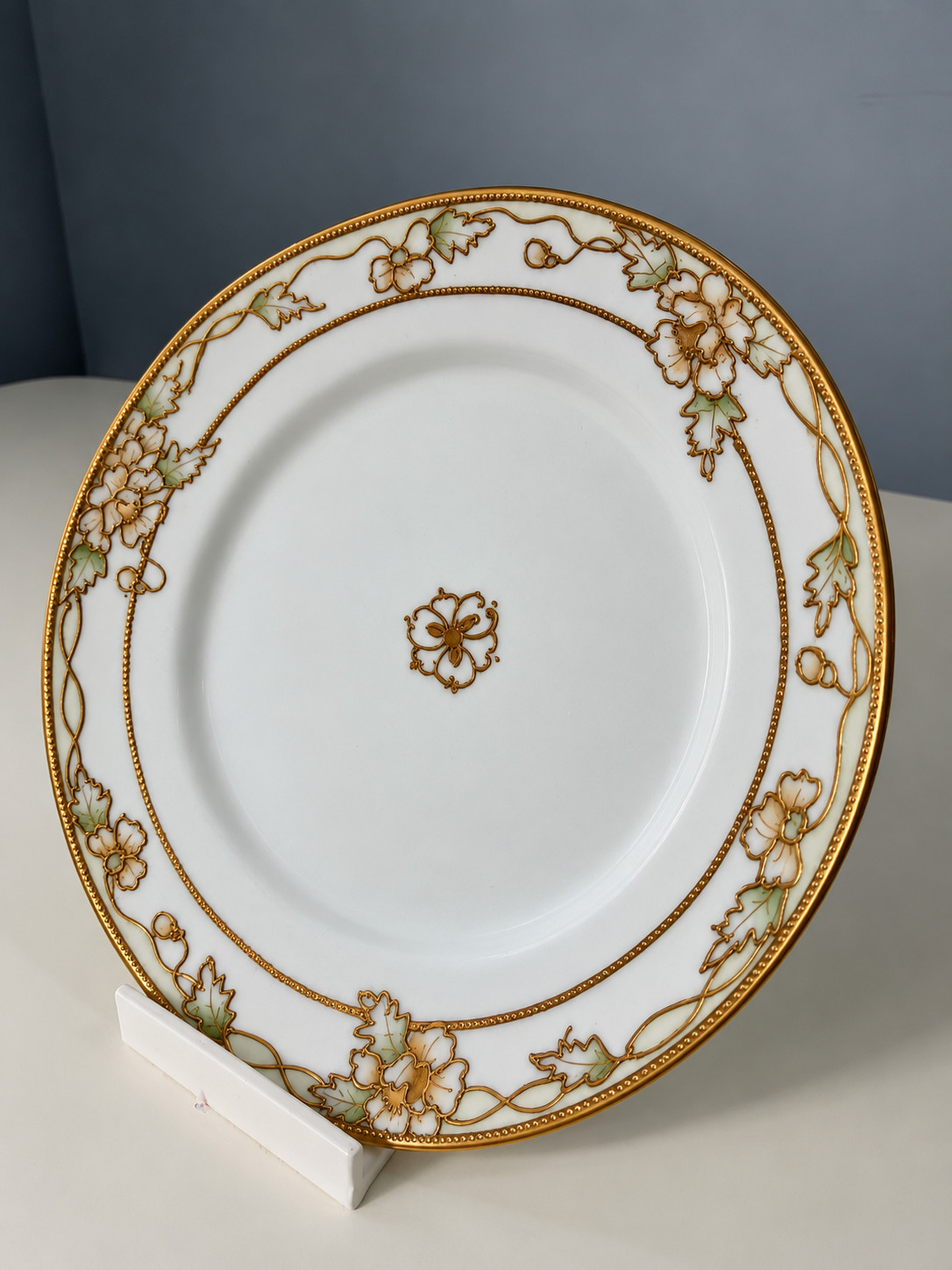 Antique Nippon Morimura Hand Painted Gold Floral Plates 1911-1921 Antique Nippon Morimura Hand Painted Gold Floral Plates 1911-1921