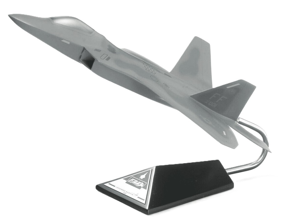USAF Lockheed Boeing F-22 Raptor 1st FW Langley AFB Desk Model 1/48 SC Airplane USAF Lockheed Boeing F-22 Raptor 1st FW Langley AFB Desk Model 1/48 SC Airplane