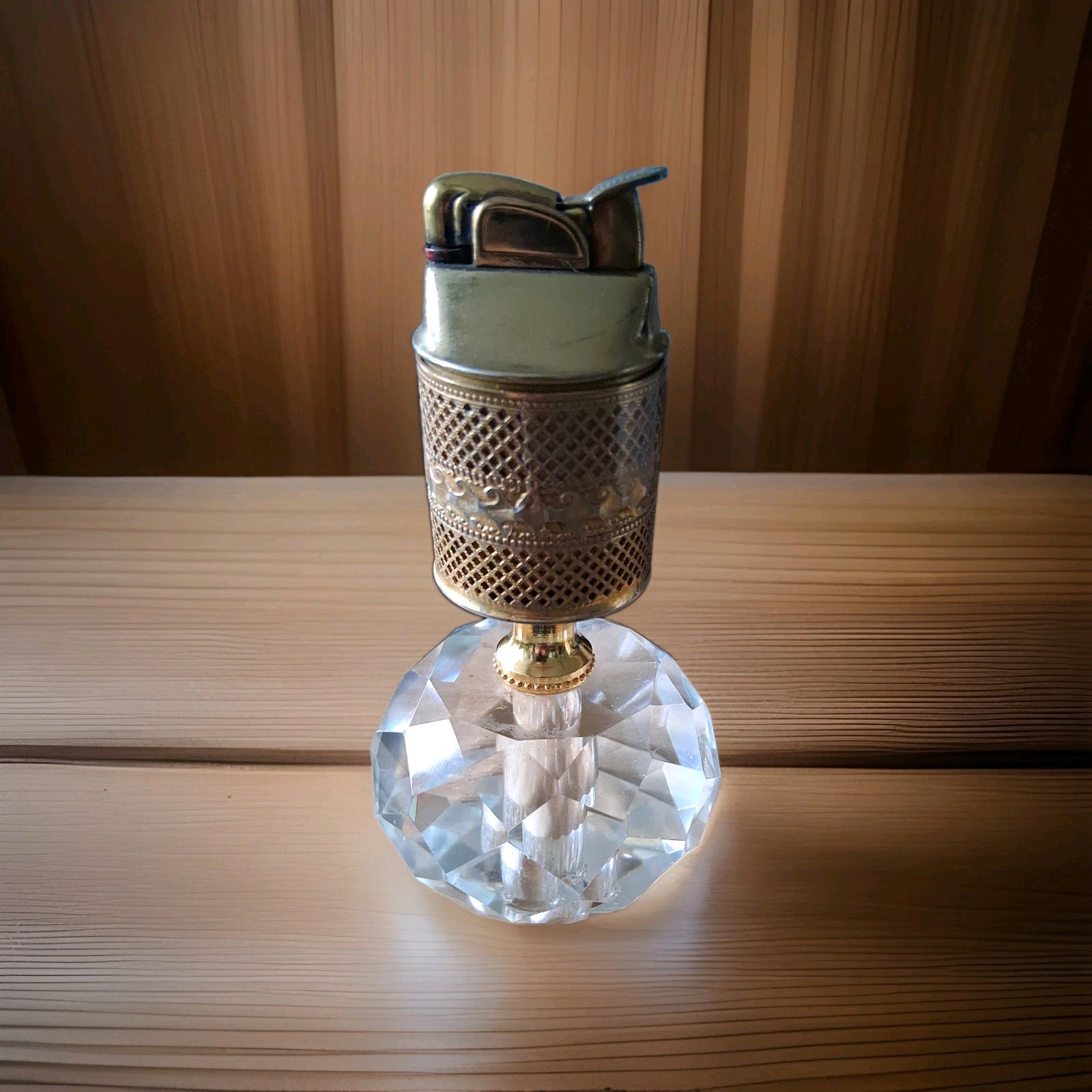 Vintage Beautiful Evans Cut Glass Ball Table Top Lighter With Insert