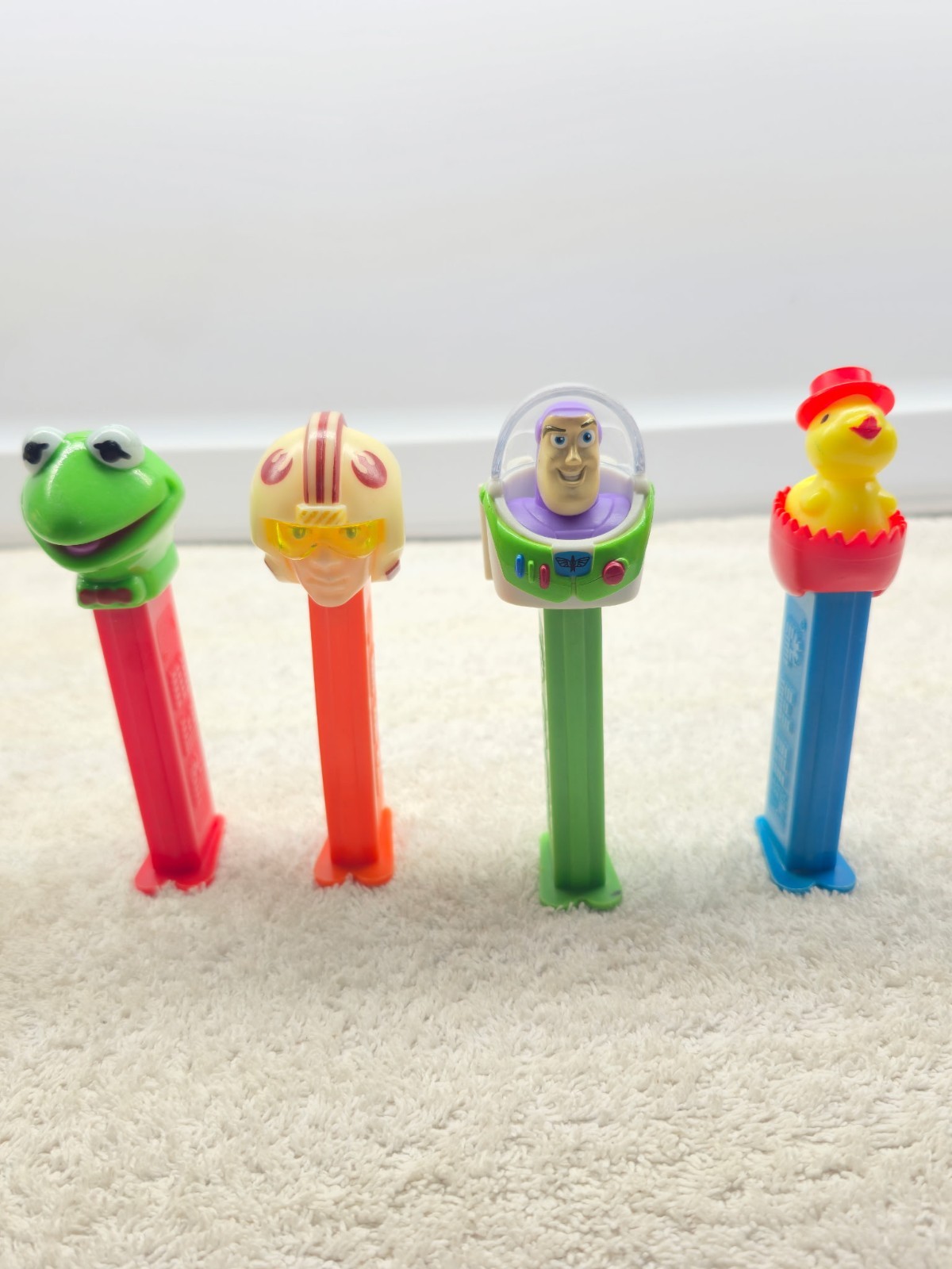 Lot - 4 VTG Pez Dispensers Luke Skywalker, Kermit, Buzz Lightyear, Easter Chick Lot - 4 VTG Pez Dispensers Luke Skywalker, Kermit, Buzz Lightyear, Easter Chick