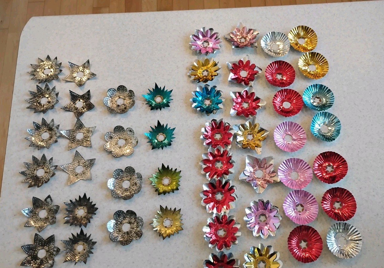 VINTAGE 1940'S CHRISTMAS TREE LIGHT REFLECTORS LOT OF 49 VINTAGE 1940'S CHRISTMAS TREE LIGHT REFLECTORS LOT OF 49