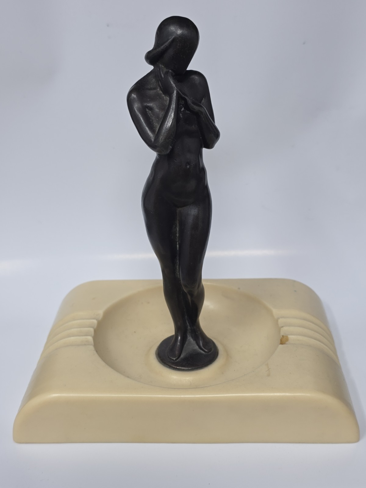 Antique Art Deco “Smoke Dreams” Ferriot Brothers Ash Tray – Molded Inscription Antique Art Deco “Smoke Dreams” Ferriot Brothers Ash Tray – Molded Inscription