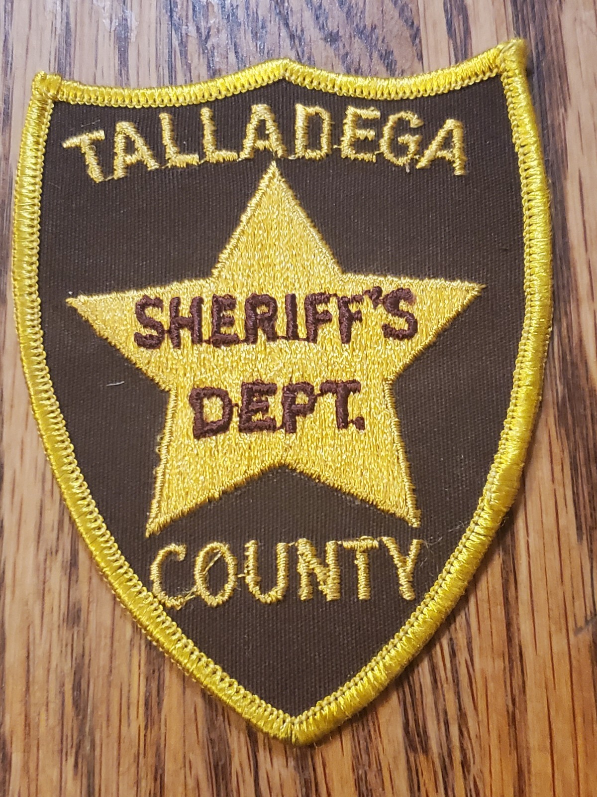 obsolete, first-issue shoulder patch for the Talladega County Sheriff's obsolete, first-issue shoulder patch for the Talladega County Sheriff's