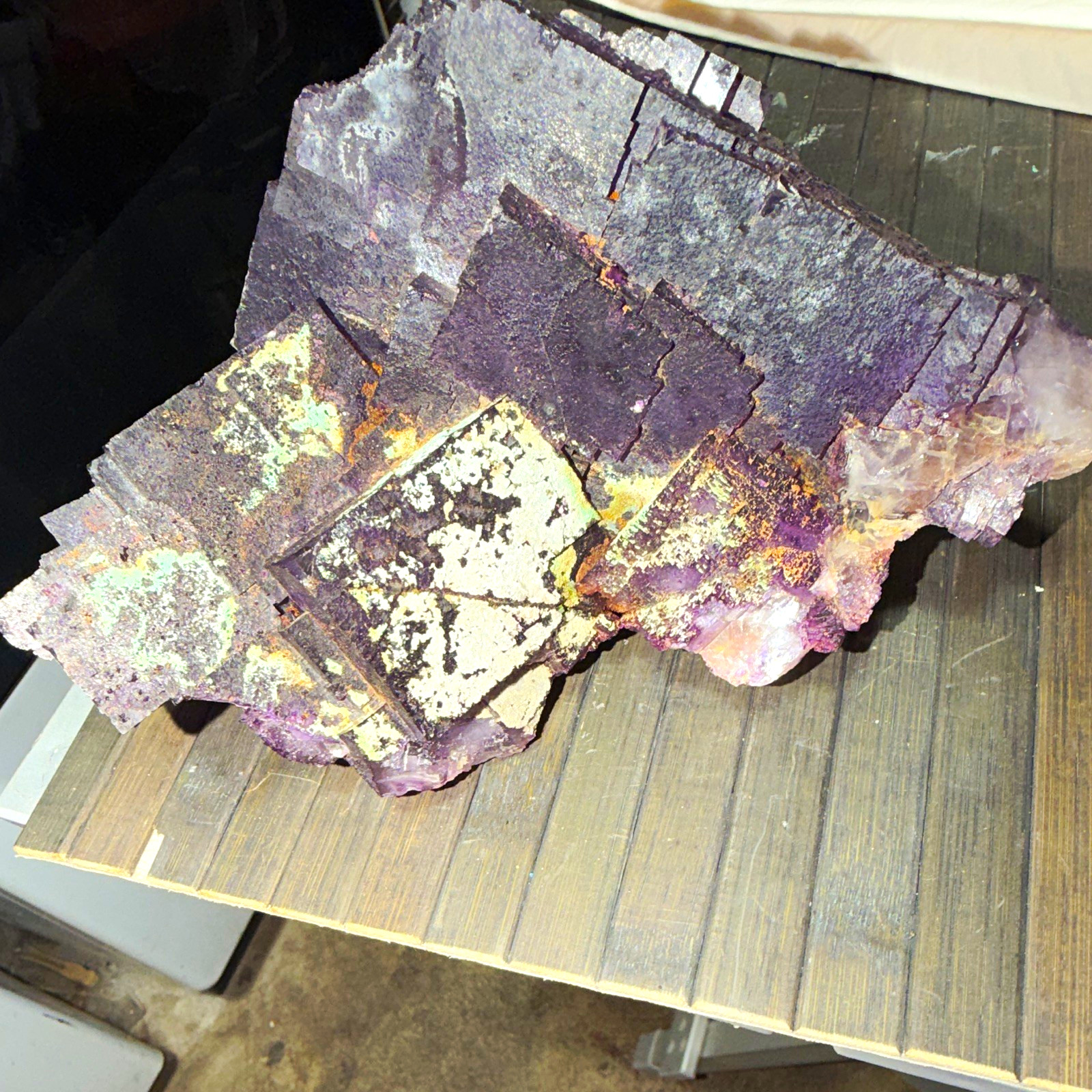 MUSEUM-GRADE 4.8LB REVERSE-ZONED CUBIC PURPLE FLUORITE BACKLIT GALAXY PHENOMENON