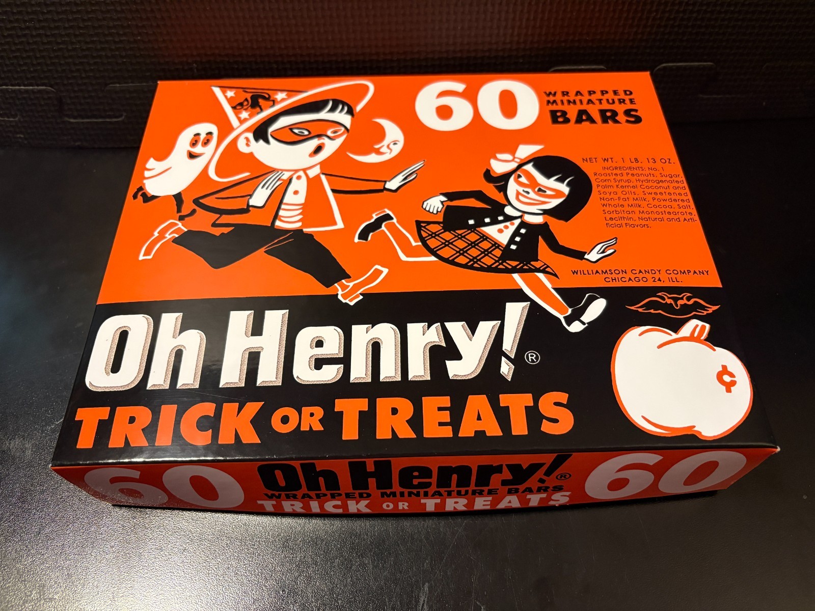1950s Oh Henry (Halloween, variation #5) - Empty custom design display box 1950s Oh Henry (Halloween, variation #5) - Empty custom design display box