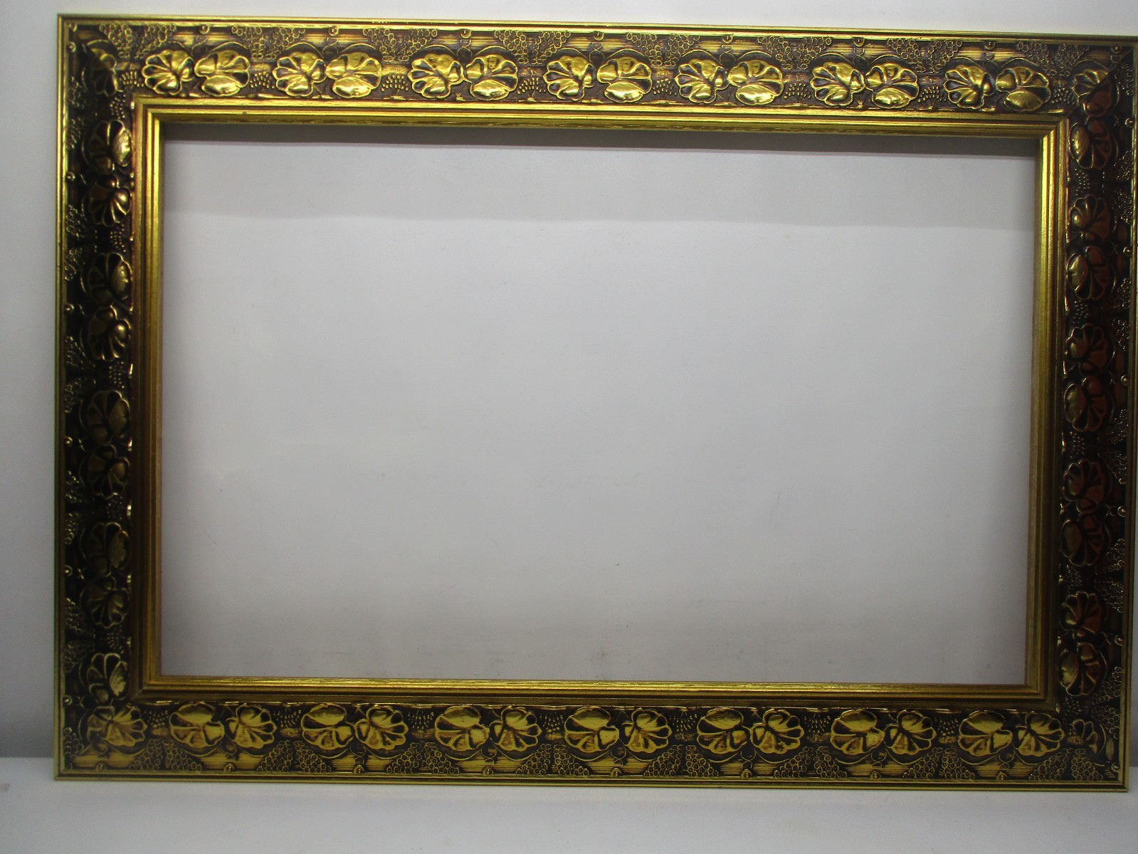 Vtg Large Wide Wood Ornate Gold Gilt Art Frame Fits 20 X 32 Measures 28 X 39 3/4