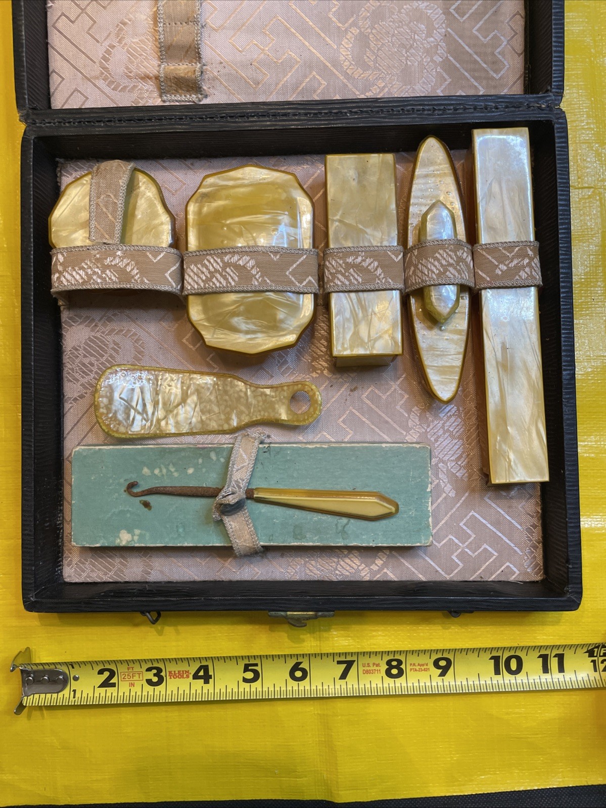 Vtg Art Deco Celluloid Pearloid Vanity Set Incomplete Case 10 Pc Dresser Kit Vtg Art Deco Celluloid Pearloid Vanity Set Incomplete Case 10 Pc Dresser Kit