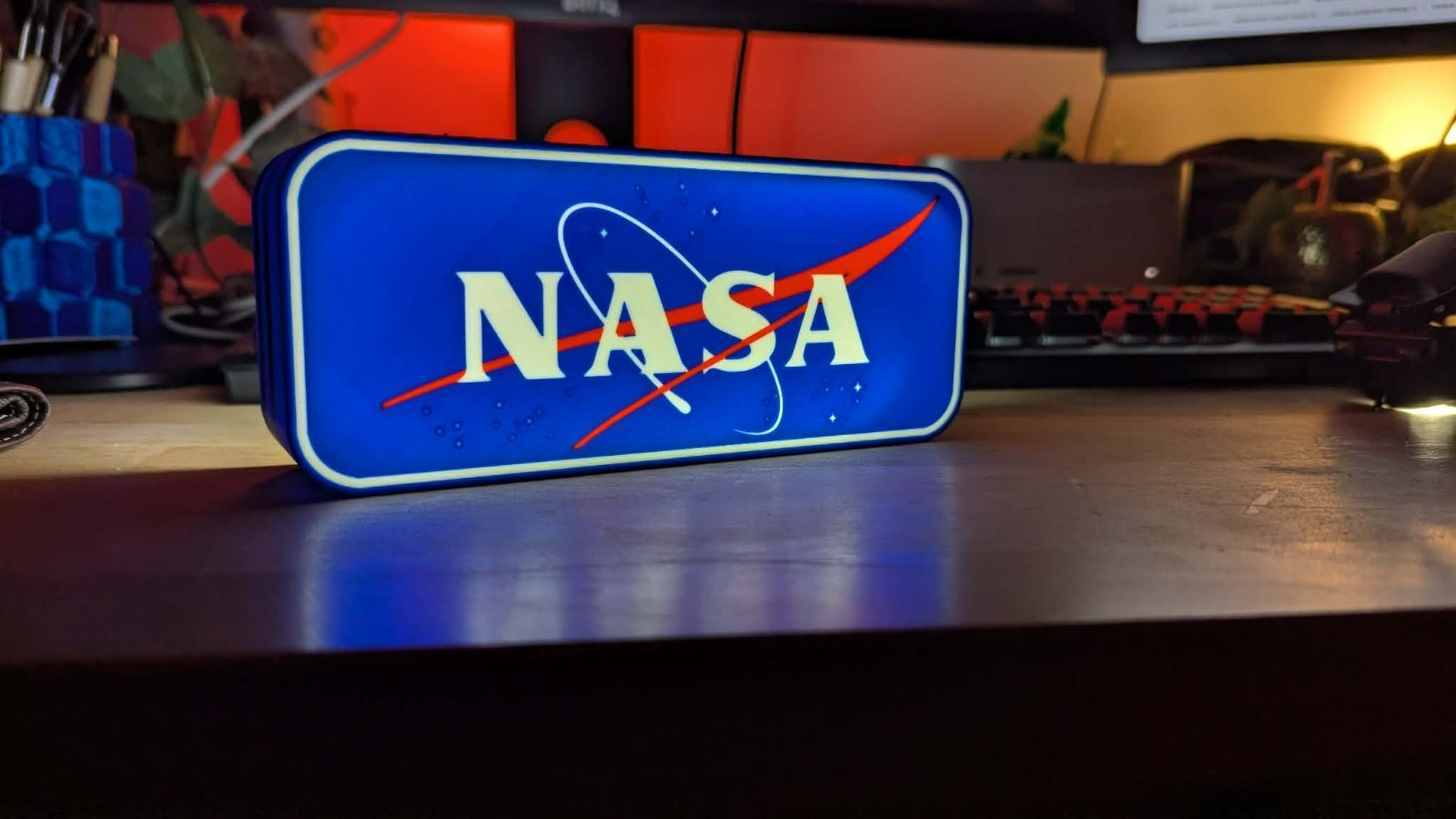 NASA 35 cm (13.8") LED Light Box – Space Themed Decor NASA 35 cm (13.8") LED Light Box – Space Themed Decor