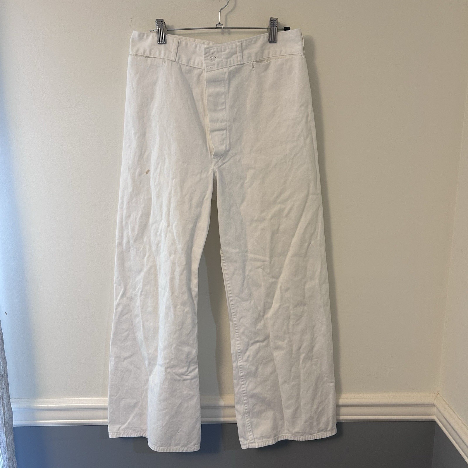 Vintage 40s US Navy Cracker Jack Flare Pants Men’s 30x27 Button Fly White A3 Vintage 40s US Navy Cracker Jack Flare Pants Men’s 30x27 Button Fly White A3