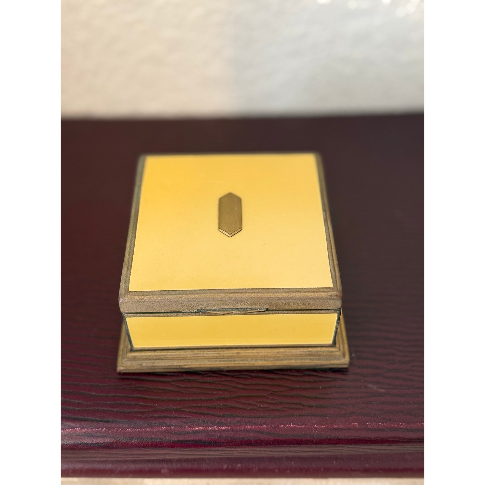 Vintage Art Deco Elgin American 14K Gold Plated Yellow Enamel Jewelry Box Vintage Art Deco Elgin American 14K Gold Plated Yellow Enamel Jewelry Box