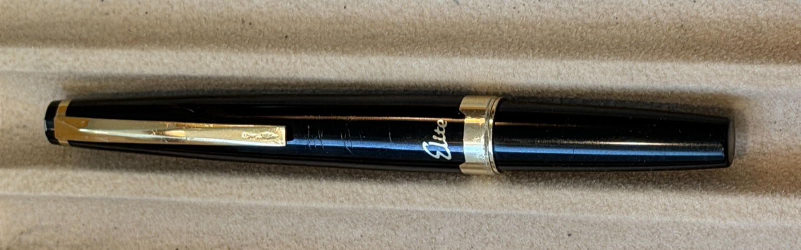 Vintage Pilot Elite Pocket Fountain Pen Black Gold 18K Manifold Nib Estate AS-IS