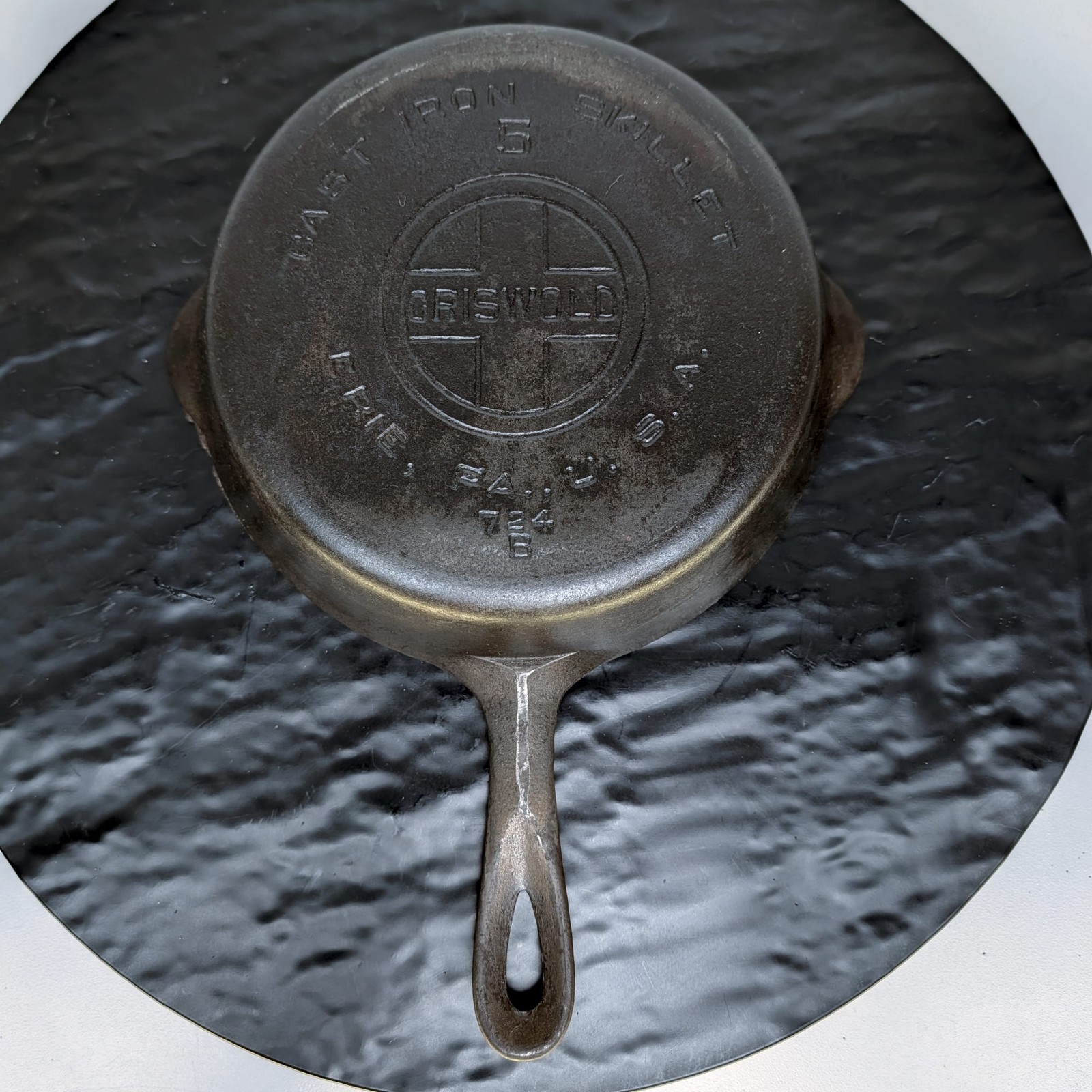 Griswold No. 5 Cast Iron Skillet Large Block Logo 724B Erie PA Vintage ⭐ Griswold No. 5 Cast Iron Skillet Large Block Logo 724B Erie PA Vintage ⭐
