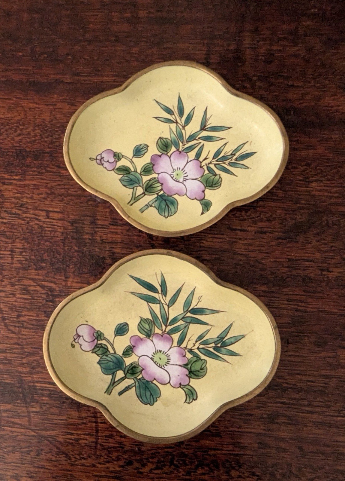 VTG Pair of Enamel Trinket Dishes VTG Pair of Enamel Trinket Dishes