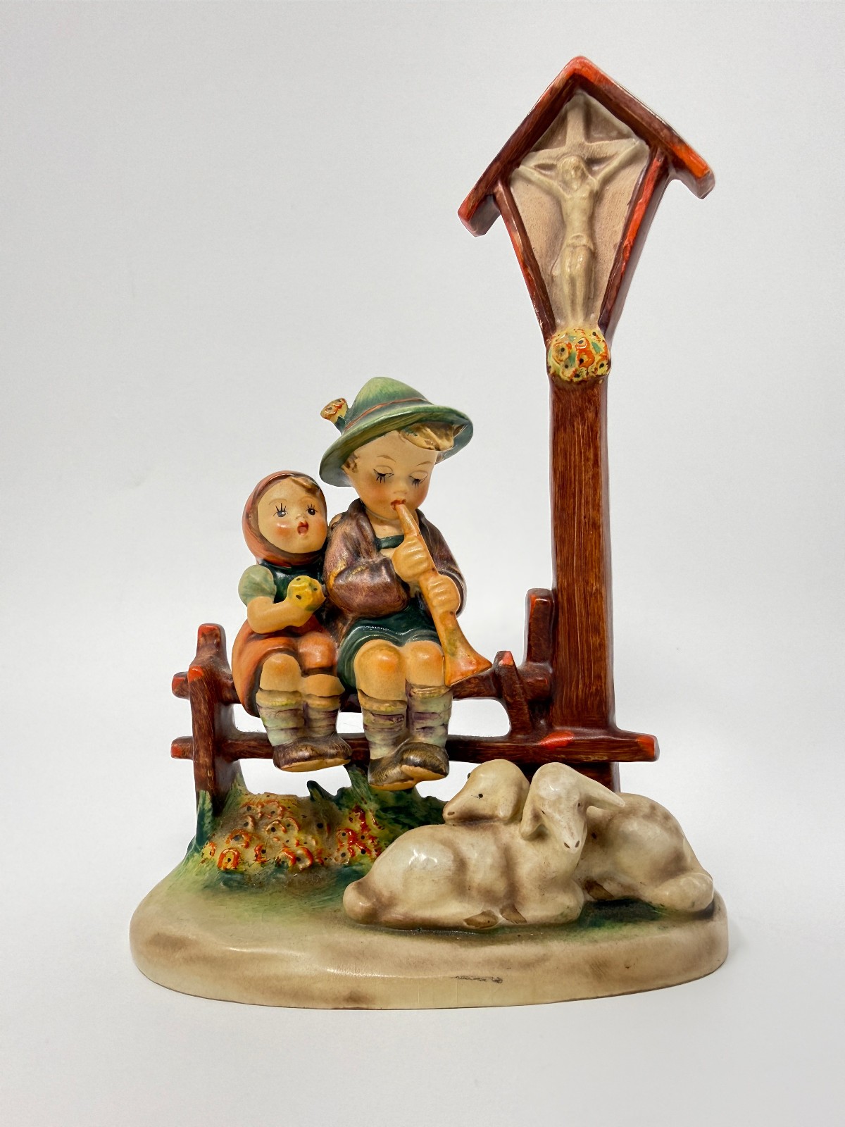 Vintage Hummel Goebel 7.25"x4.75" Figurine #28/2 “Wayside Devotion” West Germany Vintage Hummel Goebel 7.25"x4.75" Figurine #28/2 “Wayside Devotion” West Germany