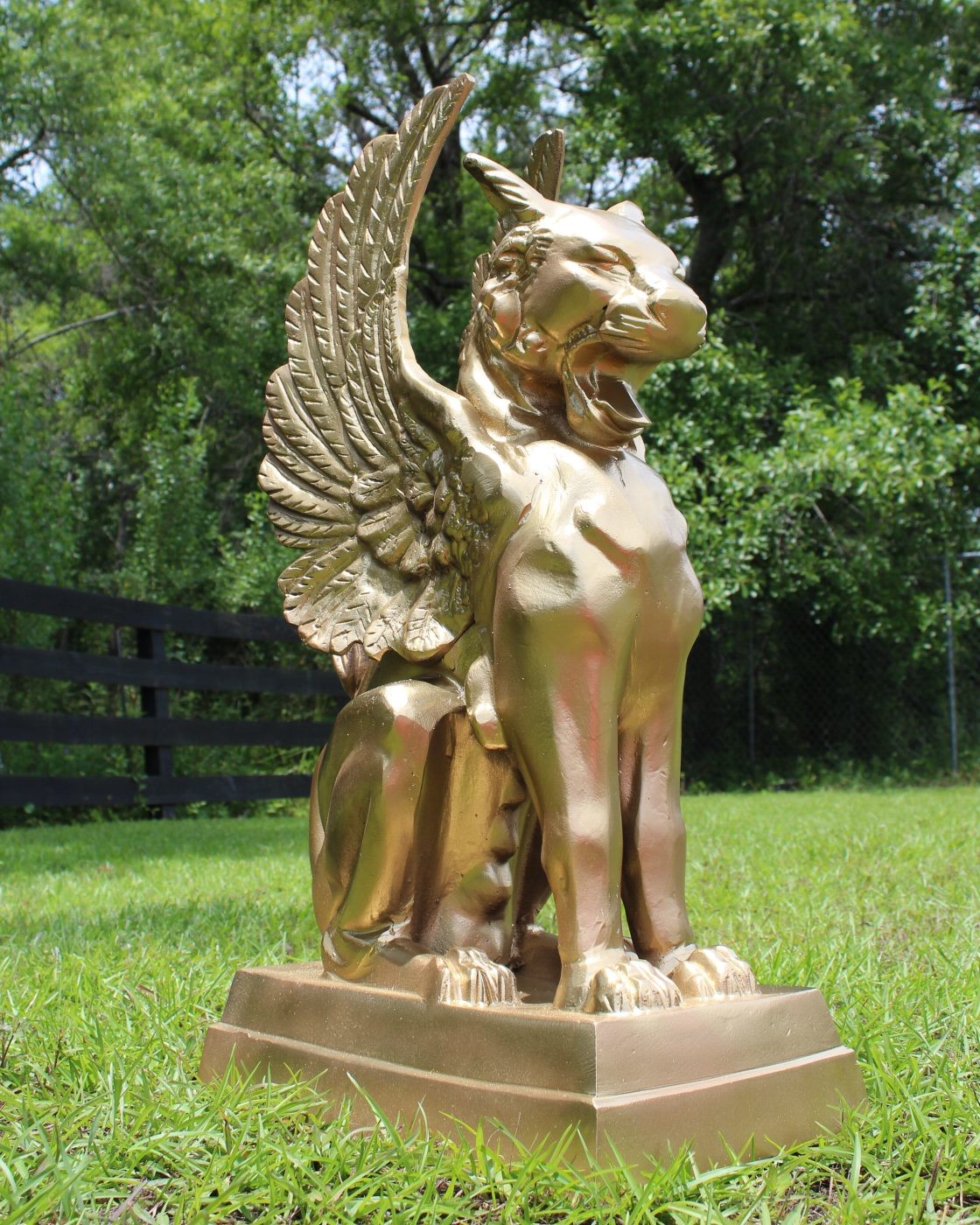 Winged Cat Gargoyle or Griffin Aluminum Statue Gold Finish Winged Cat Gargoyle or Griffin Aluminum Statue Gold Finish
