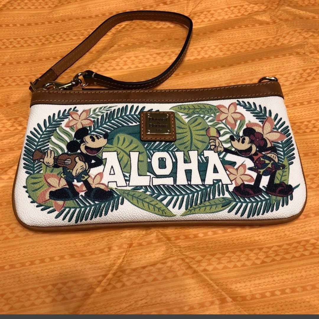 Aulani Disney Dooney & Bourke Mickey Minnie Leather Pouch Unused 11.5×22cm Aulani Disney Dooney & Bourke Mickey Minnie Leather Pouch Unused 11.5×22cm