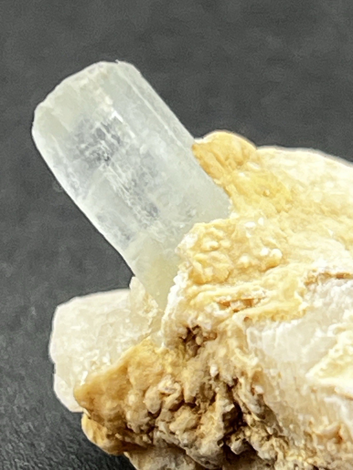 Natural Untreated Aquamarine Crystal - Nager Valley, Skardu, Pakistan 44 cts. Natural Untreated Aquamarine Crystal - Nager Valley, Skardu, Pakistan 44 cts.