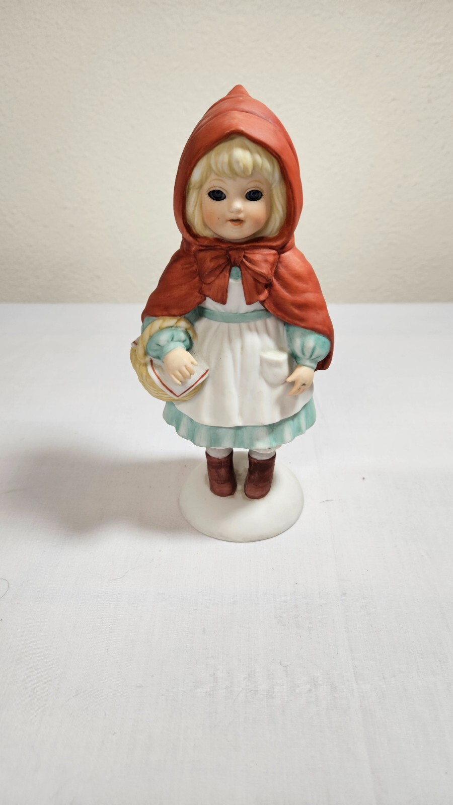 Vintage 1984 Enesco porcelain Little Red Ridding Hood figurine