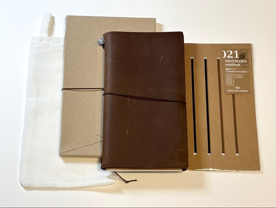 TRAVELER'S notebook Brown Regular Size TRAVELER'S notebook Brown Regular Size
