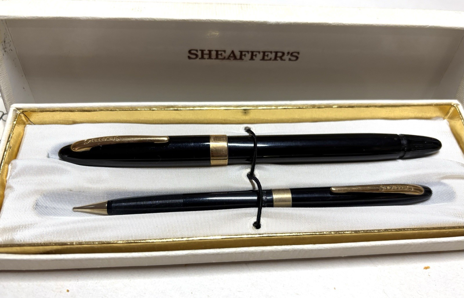 Vintage Sheaffer's Snorkel Fountain Pen & Pencil Set 14 Kt Gold Nib Vintage Sheaffer's Snorkel Fountain Pen & Pencil Set 14 Kt Gold Nib