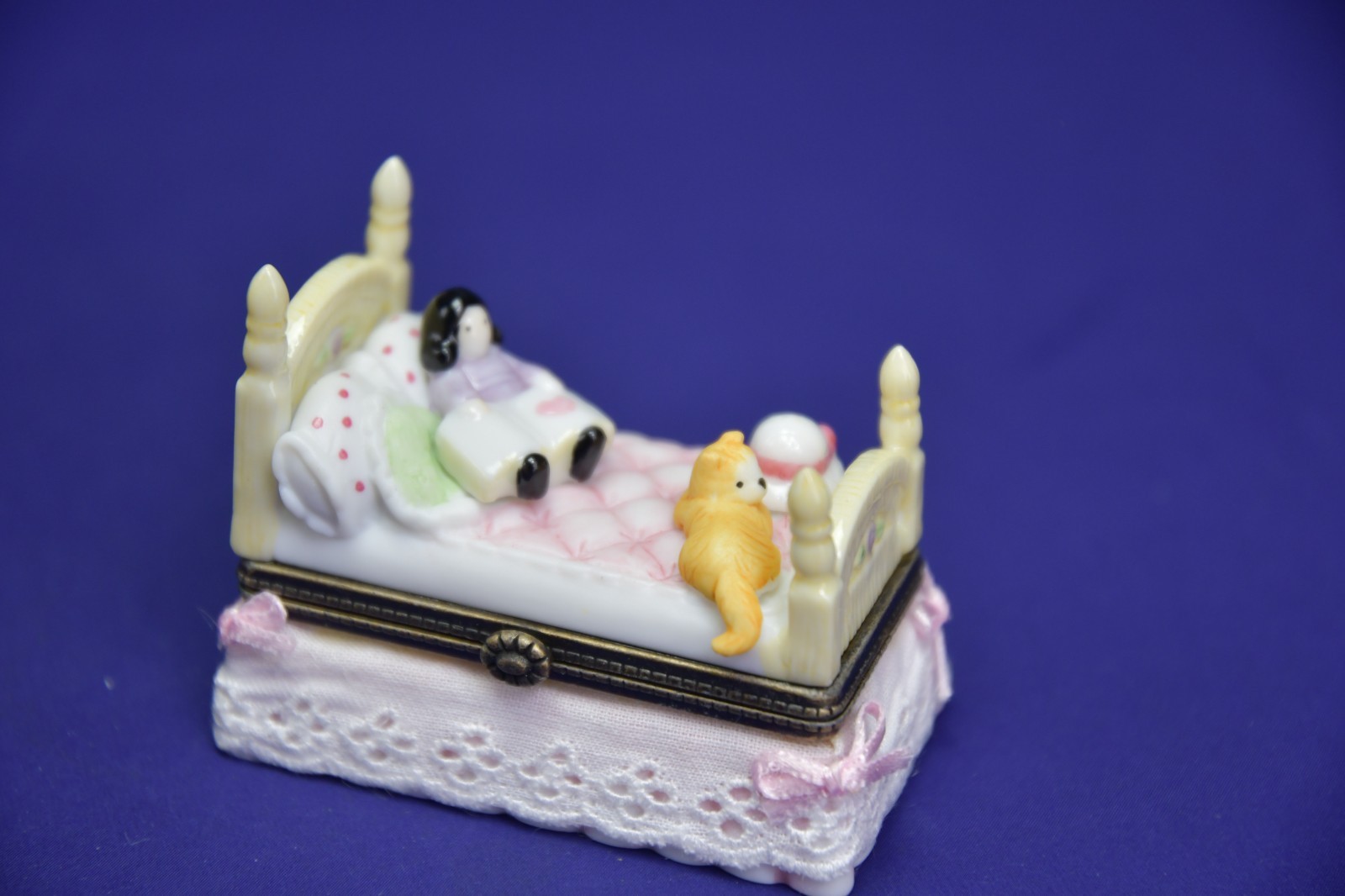Midwest of Cannon Falls PHB Girls Poster Bed w/ Bear Charm Trinket Box Midwest of Cannon Falls PHB Girls Poster Bed w/ Bear Charm Trinket Box