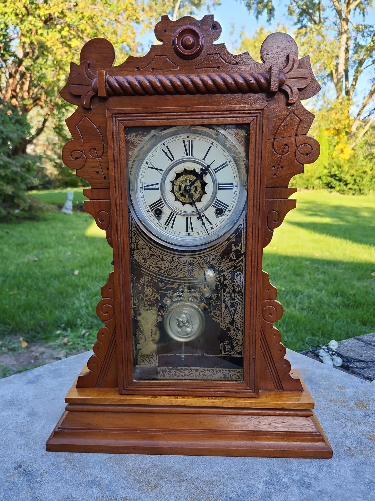 Antique Waterbury Mansfield Oak Gingerbread Kitchen Mantle Clock  parts