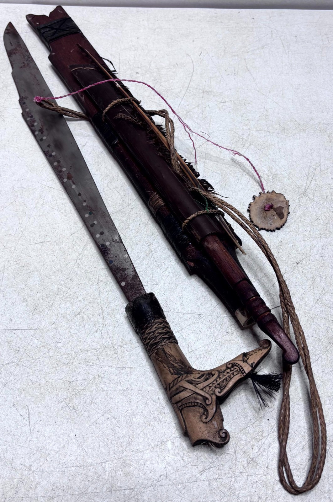 Antique Vintage Dayak Mandau Sword Knife Carved Hilt Wood Scabbard Borneo Dagger Antique Vintage Dayak Mandau Sword Knife Carved Hilt Wood Scabbard Borneo Dagger