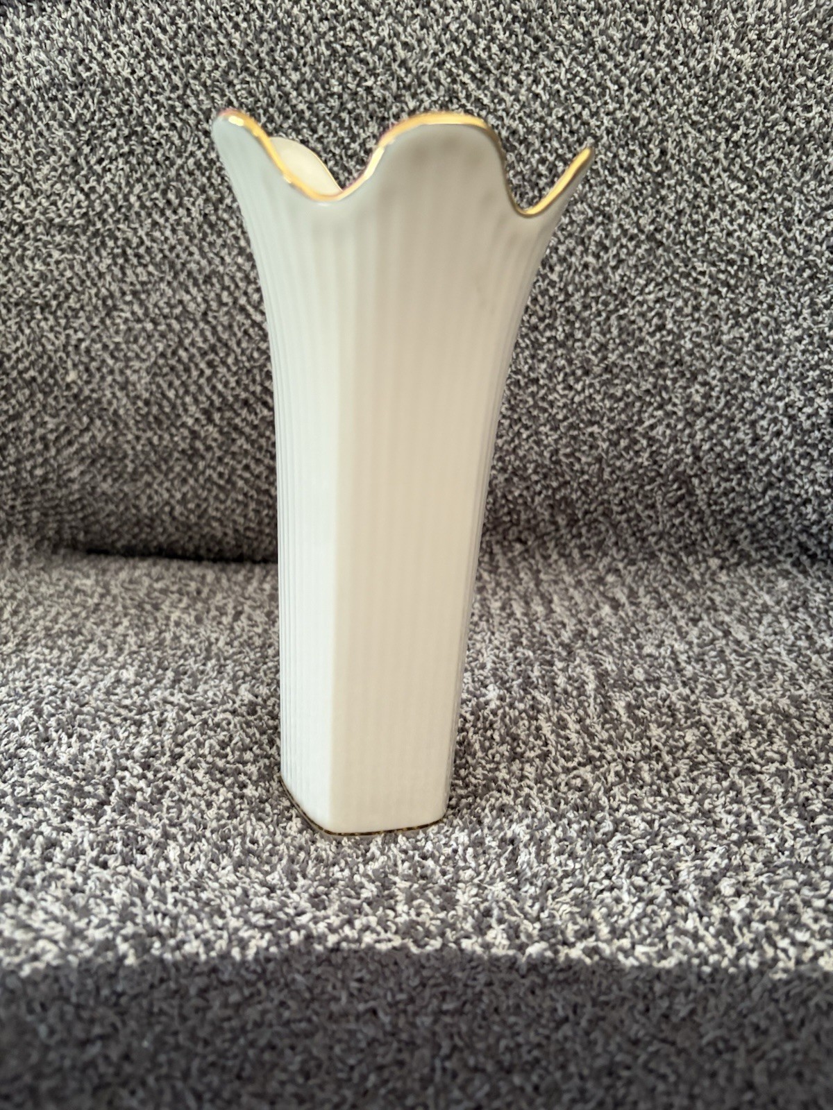 Lenox Meridian Medium Vase, 7.75" Lenox Meridian Medium Vase, 7.75"