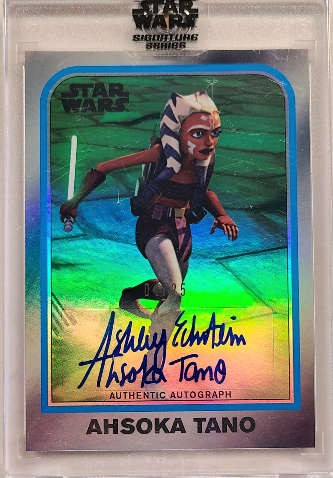 Topps Star Wars Signature Series Ahsoka Tano Auto /25 VARIATION Ashley Eckstein Topps Star Wars Signature Series Ahsoka Tano Auto /25 VARIATION Ashley Eckstein