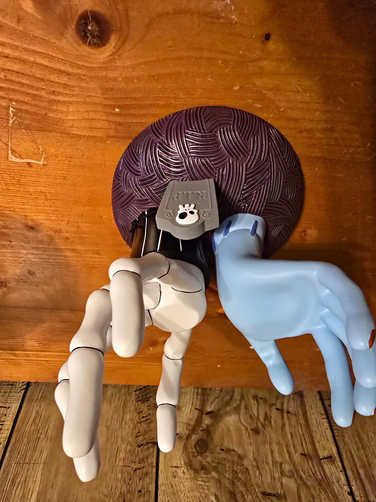 Disney Nightmare Before Christmas Tim Burton Hand Figurine 7" Collectible Disney Nightmare Before Christmas Tim Burton Hand Figurine 7" Collectible