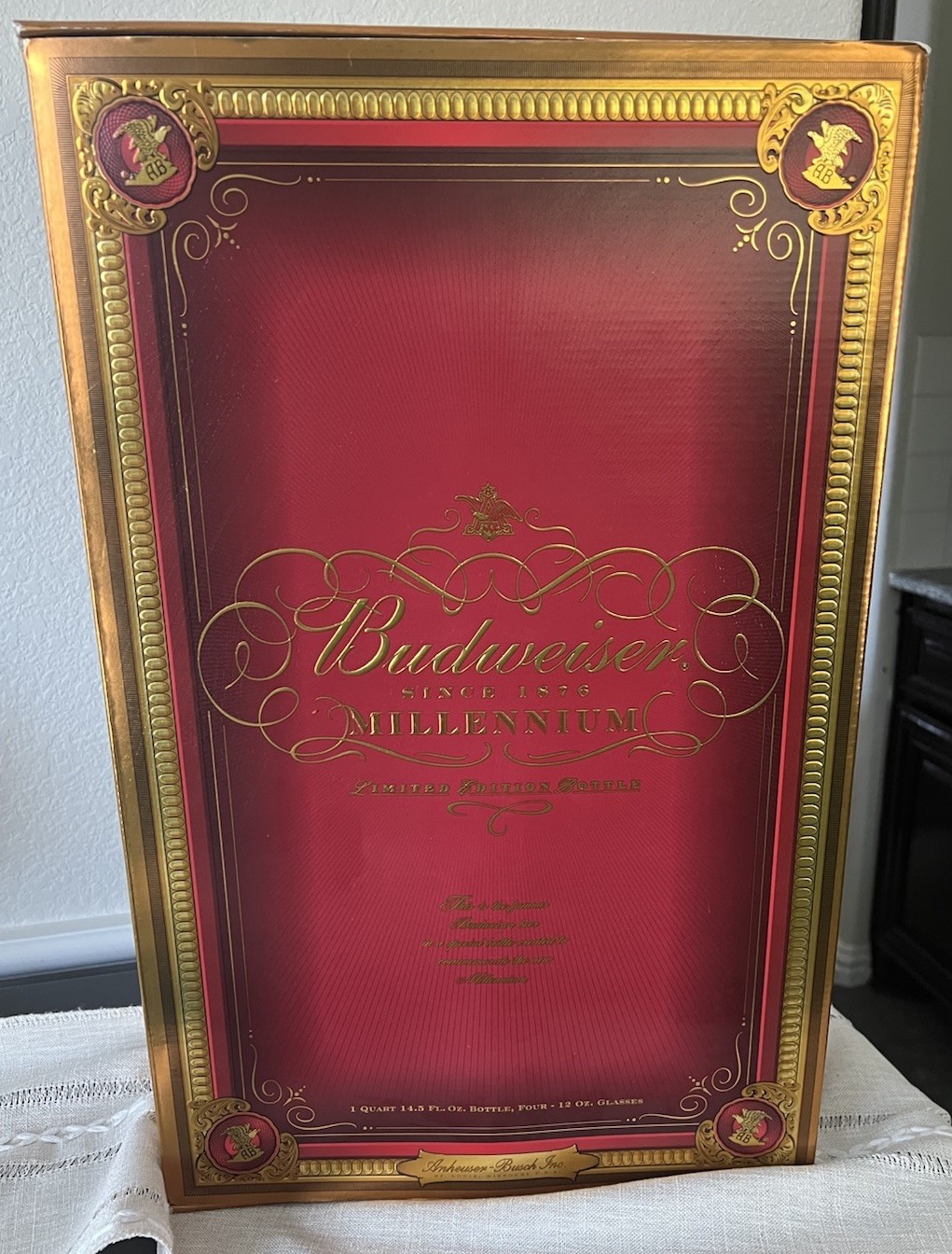 Budweiser Millennium Limited Edition Keepsake Bottle Gift Set w/ 4 Glasses Budweiser Millennium Limited Edition Keepsake Bottle Gift Set w/ 4 Glasses