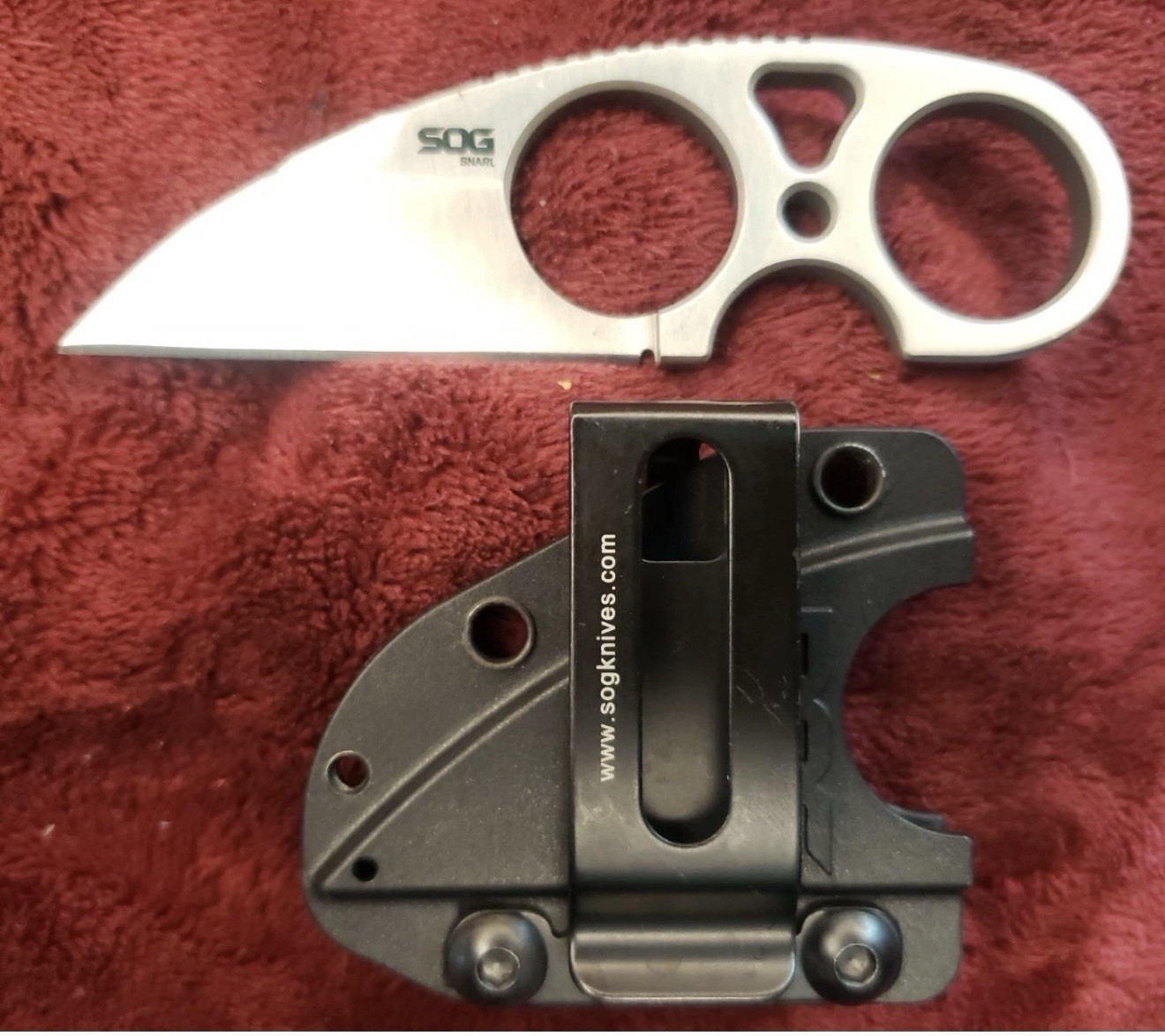 Stainless SOG Snarl Sheepsfoot Knife Fixed Blade W/ Sheath Stainless SOG Snarl Sheepsfoot Knife Fixed Blade W/ Sheath