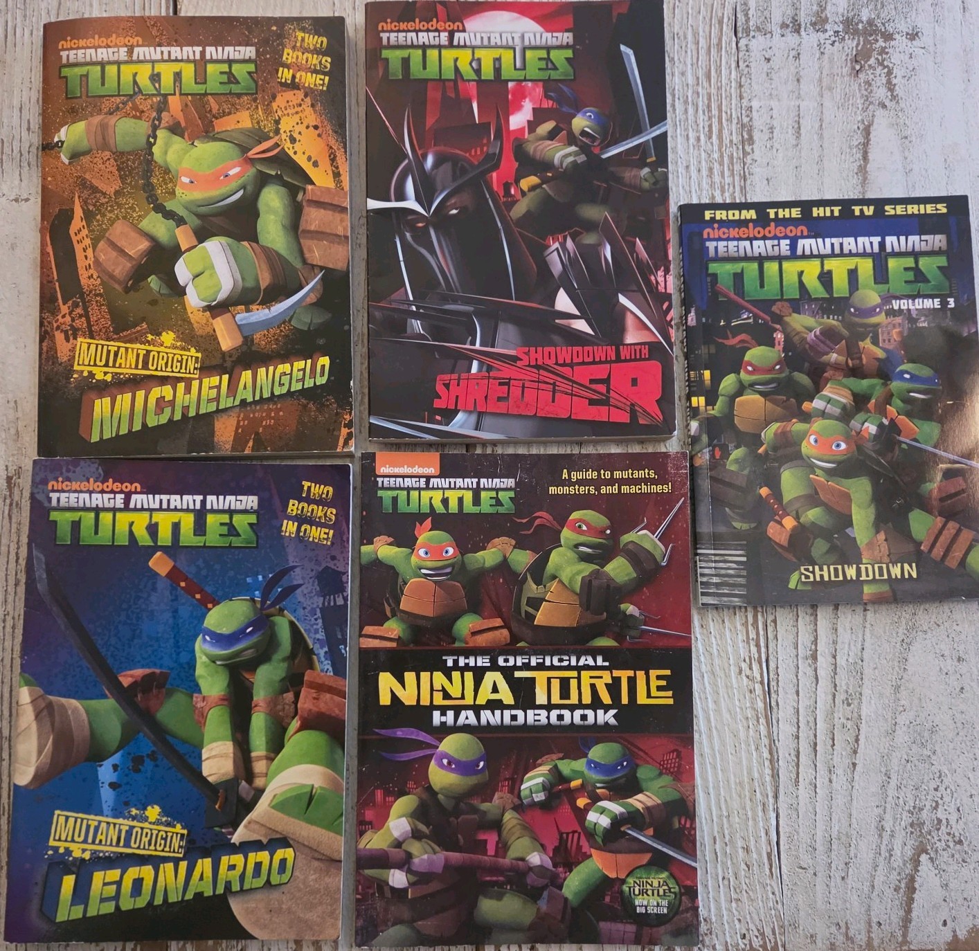 Lot of 5 Vintage Teenage Mutant Ninja Turtles Books, 1 Comic 1 Handbook 3 Chapt. Lot of 5 Vintage Teenage Mutant Ninja Turtles Books, 1 Comic 1 Handbook 3 Chapt.