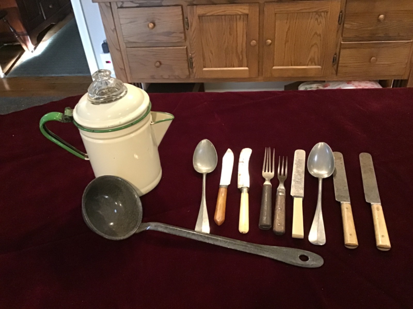 ANTIQUE ITEMS~ CIVIL WAR RE-ENACTMENT CAMPS EATING UTENSILS COFFEE POT +11PCS ANTIQUE ITEMS~ CIVIL WAR RE-ENACTMENT CAMPS EATING UTENSILS COFFEE POT +11PCS
