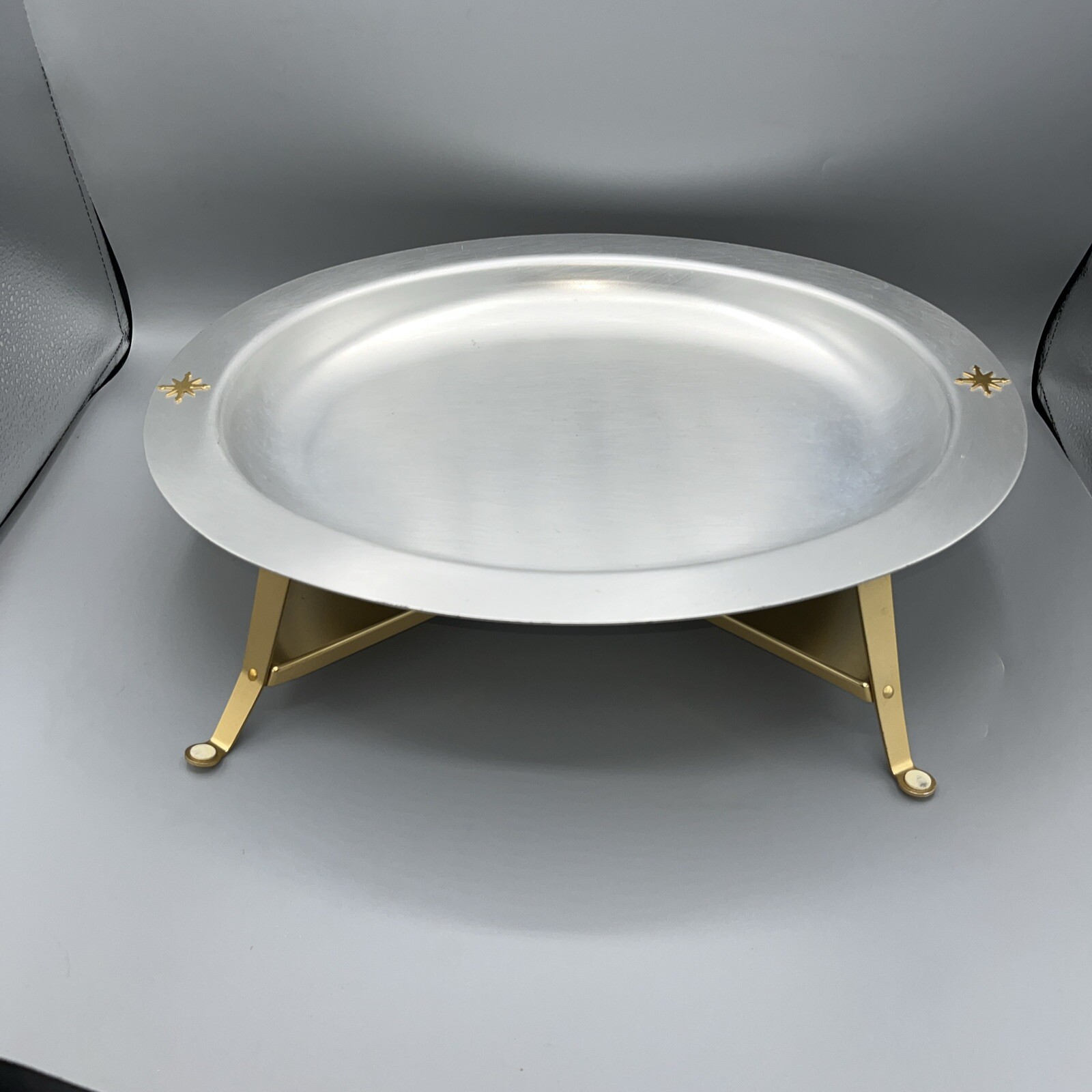 Vintage Mirro Medallion Oval Buffet With Warming Stand- Missing Candle Holders Vintage Mirro Medallion Oval Buffet With Warming Stand- Missing Candle Holders