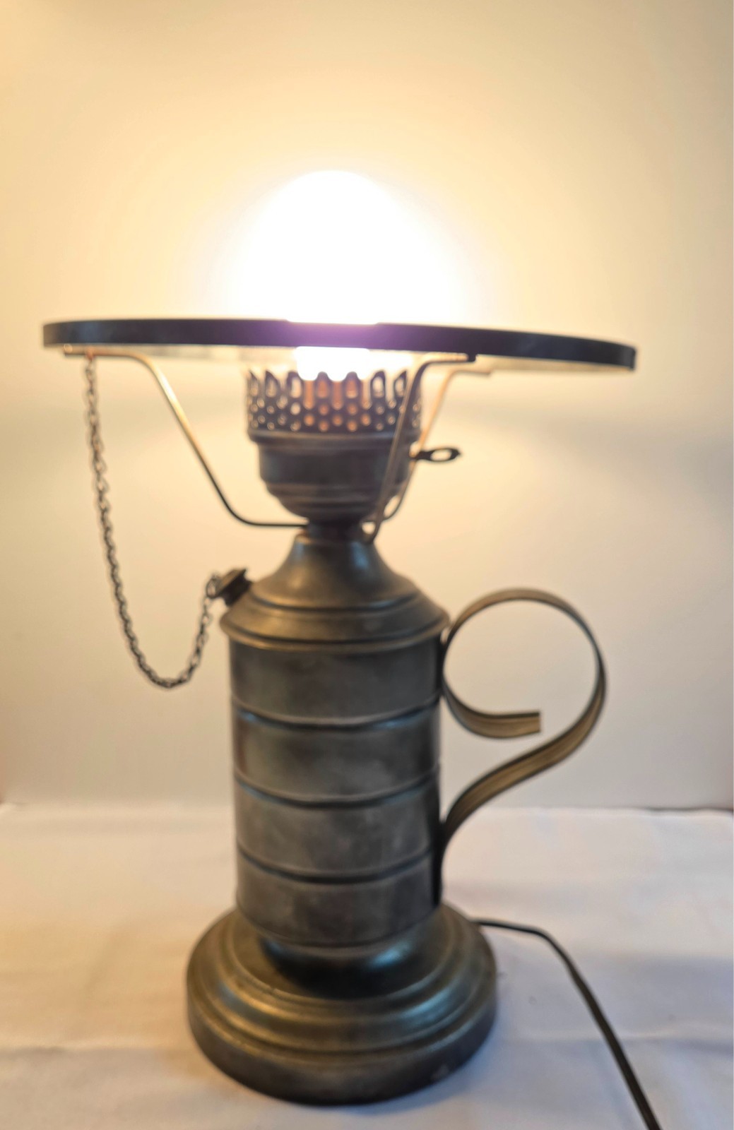 Vtg Mid Century Whale Oil Style Electric Table Lamp Base Tested Working No Shade