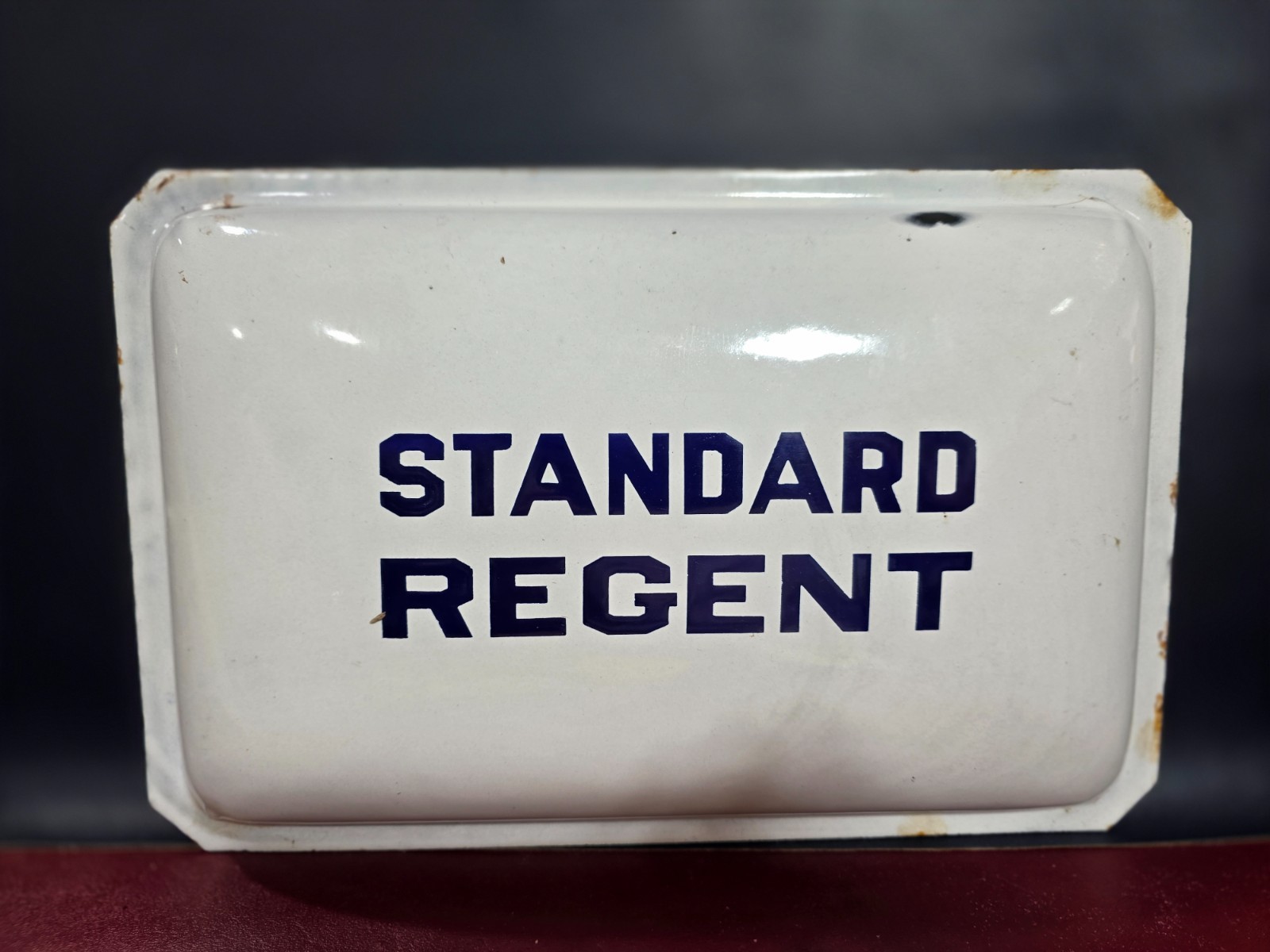 VINTAGE STANDERD REGENT PORCELAIN ENAMEL SIGN PART? VINTAGE STANDERD REGENT PORCELAIN ENAMEL SIGN PART?