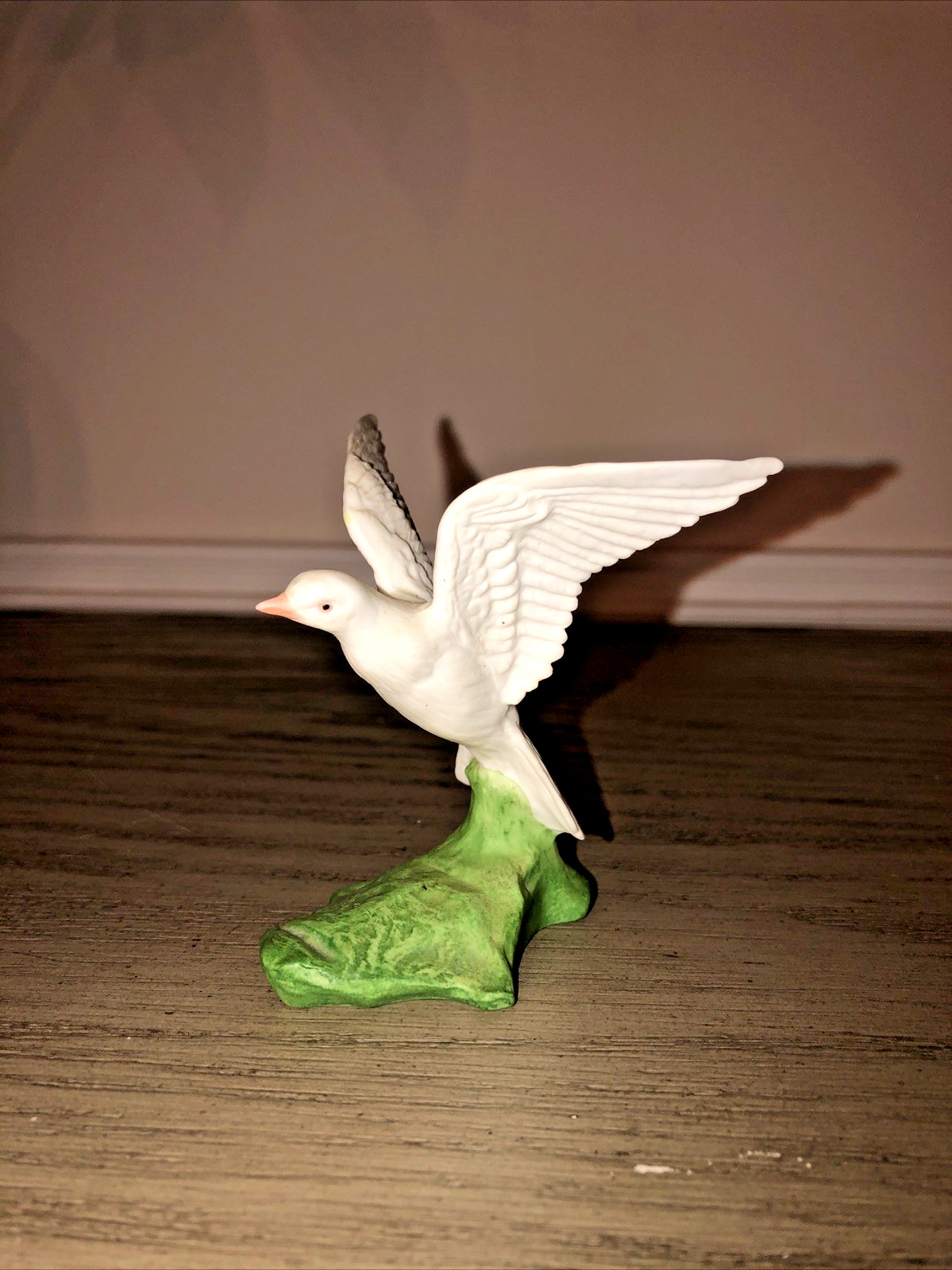 BOEHM Dove of Peace Porcelain Ceramic Figurine Vintage Made in USA  3.5"  #40303