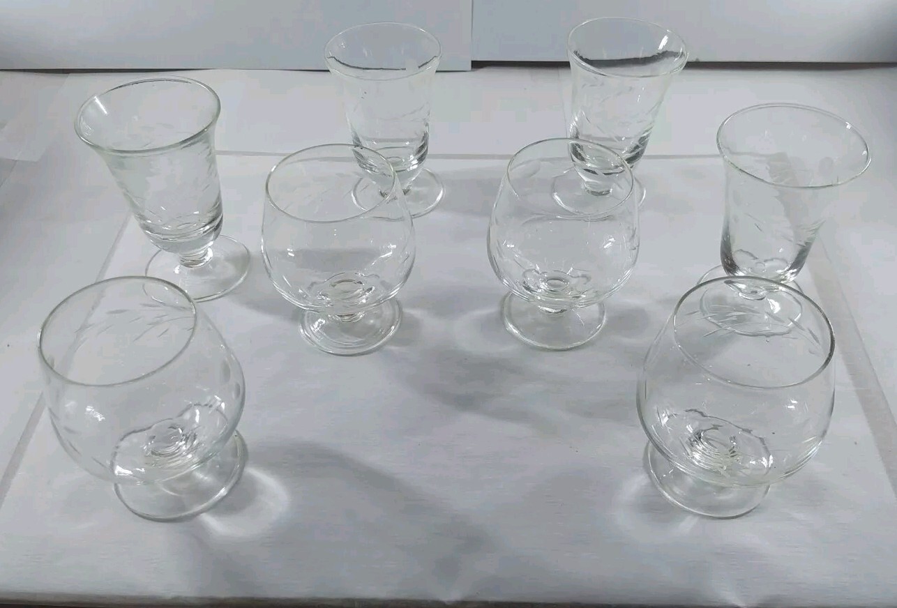 Vintage Mini Etched Snifter Glasses- Set Of 8 Perfect Condition 2 X 1.25 2 X 1.5 Vintage Mini Etched Snifter Glasses- Set Of 8 Perfect Condition 2 X 1.25 2 X 1.5