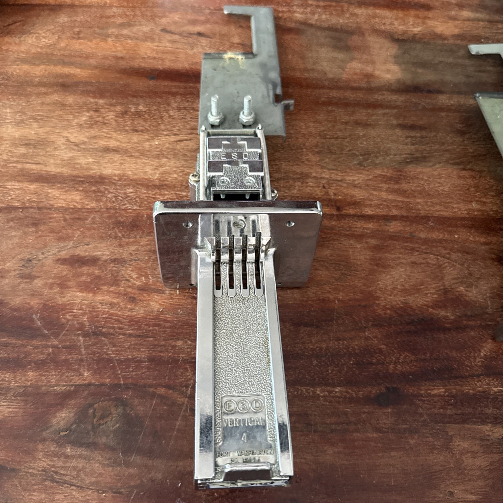 Valley coin operated pool table ESD coin chute at $1.00 (4 quarters) Tested