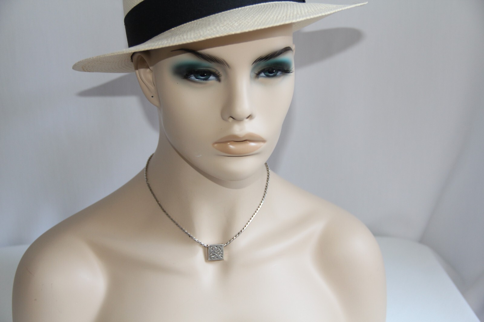 Lois Hill Sterling Silver Serpentine Chain with Slide. Gorgeous Serpentine Lois Hill Sterling Silver Serpentine Chain with Slide. Gorgeous Serpentine