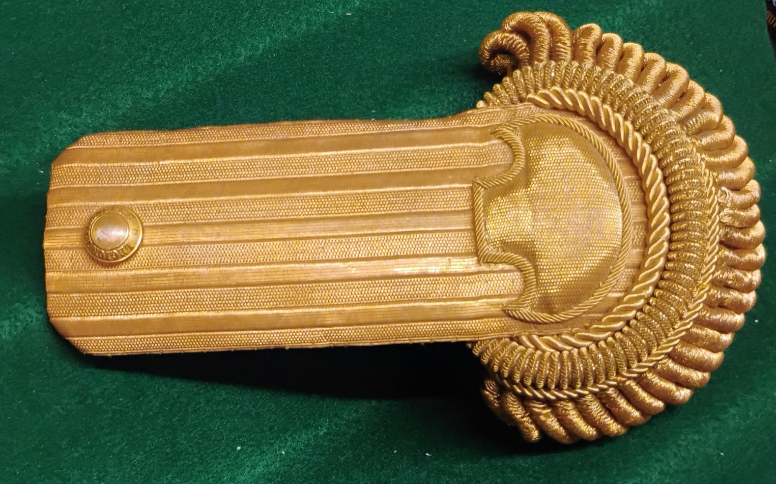 Antique French Epaulette Officer Army Shoulder Board Gold Bullion 19th Century Antique French Epaulette Officer Army Shoulder Board Gold Bullion 19th Century