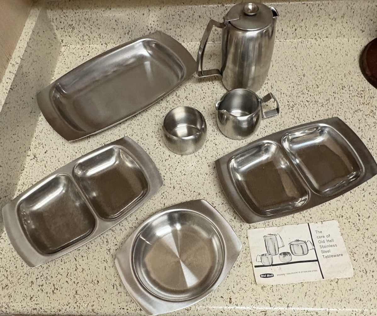 Robert Welch Old Hall 18/8 Stainless Serving Set 7pc MCM Reg 879702 + Leaflet Robert Welch Old Hall 18/8 Stainless Serving Set 7pc MCM Reg 879702 + Leaflet