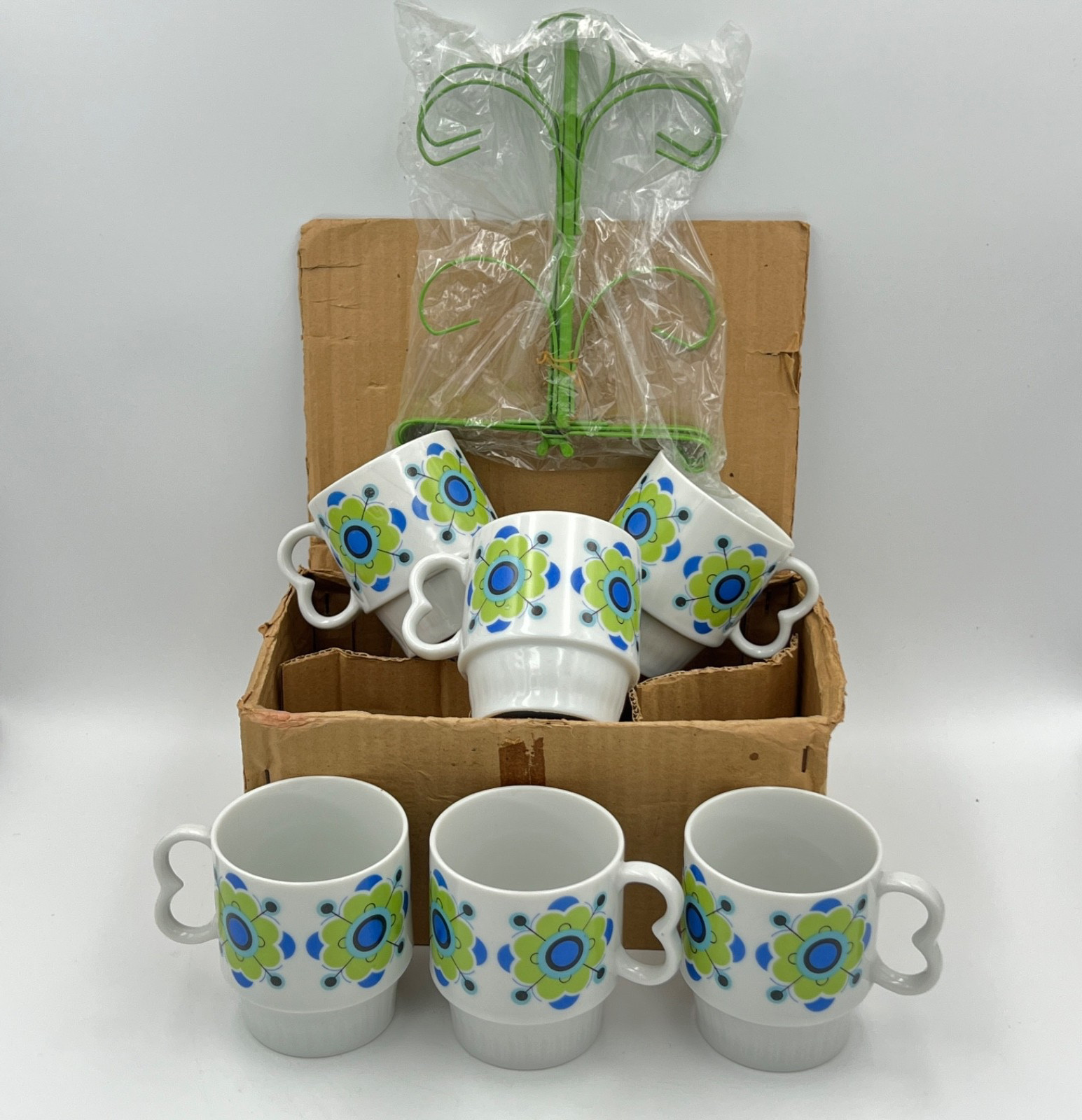 New OS Vintage Retro 70's Set of 6 Stackable Coffee Tea Mugs & Tree Blue Green New OS Vintage Retro 70's Set of 6 Stackable Coffee Tea Mugs & Tree Blue Green
