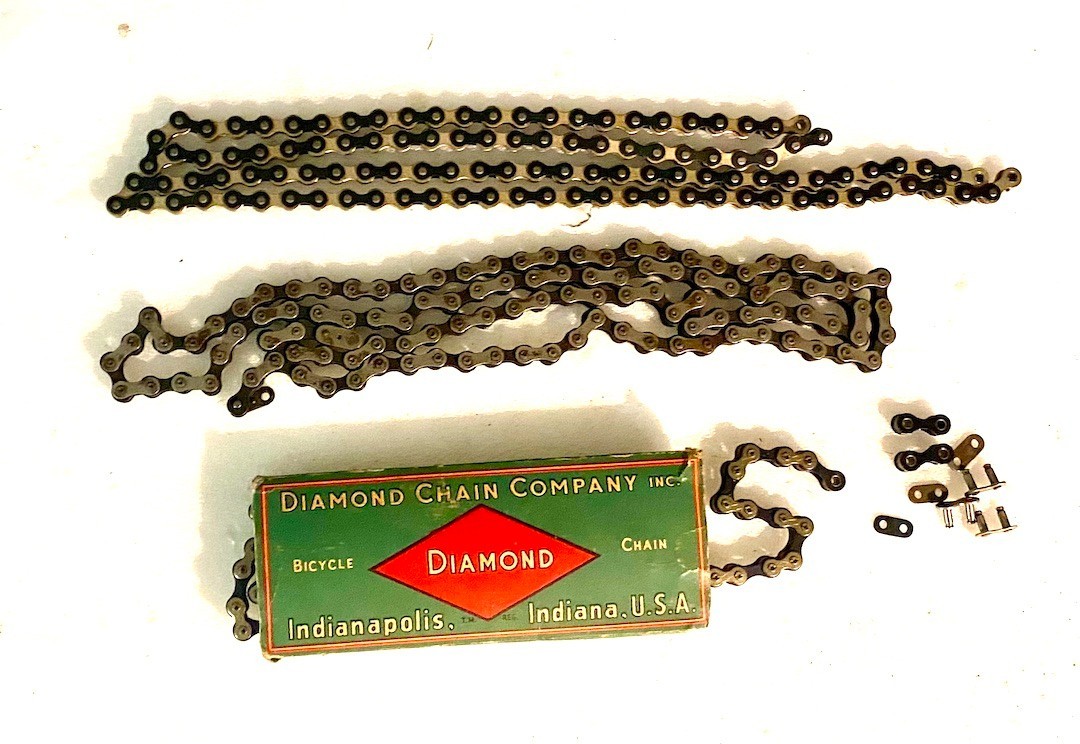 NOS ANTIQUE VINTAGE BICYCLE CHAINS, DIAMOND 1" SKIP LINK, SMITH,  ETC MIXED LOT