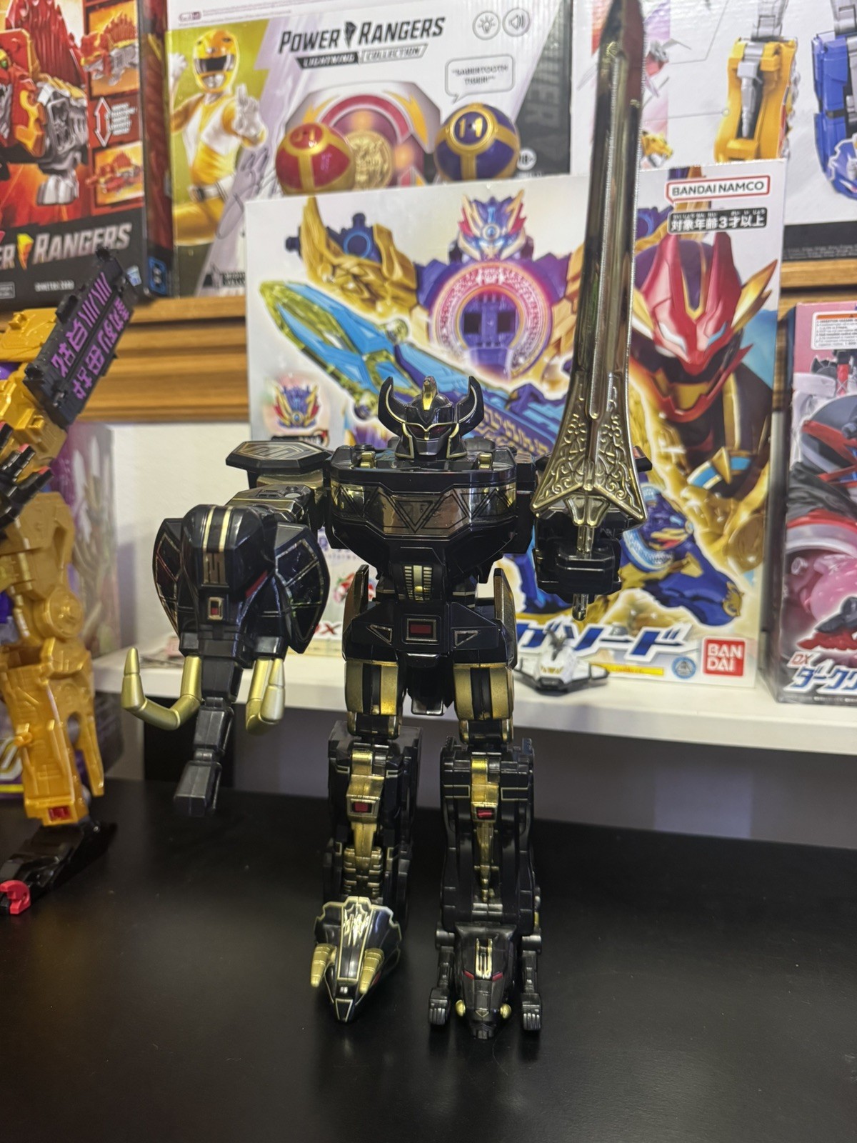Bandai Legacy Megazord Limited Black & Gold Edition Mighty Morphin Power Rangers